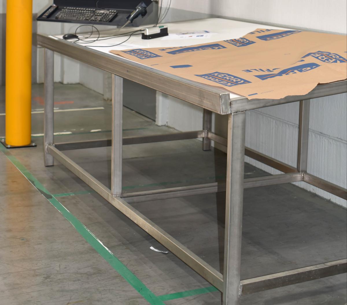 Industrie - Tafel onder hoek - Inox