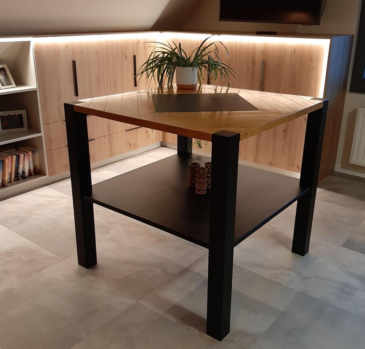 Tafels en onderstellen - Etalage tafel - Staal gelakt