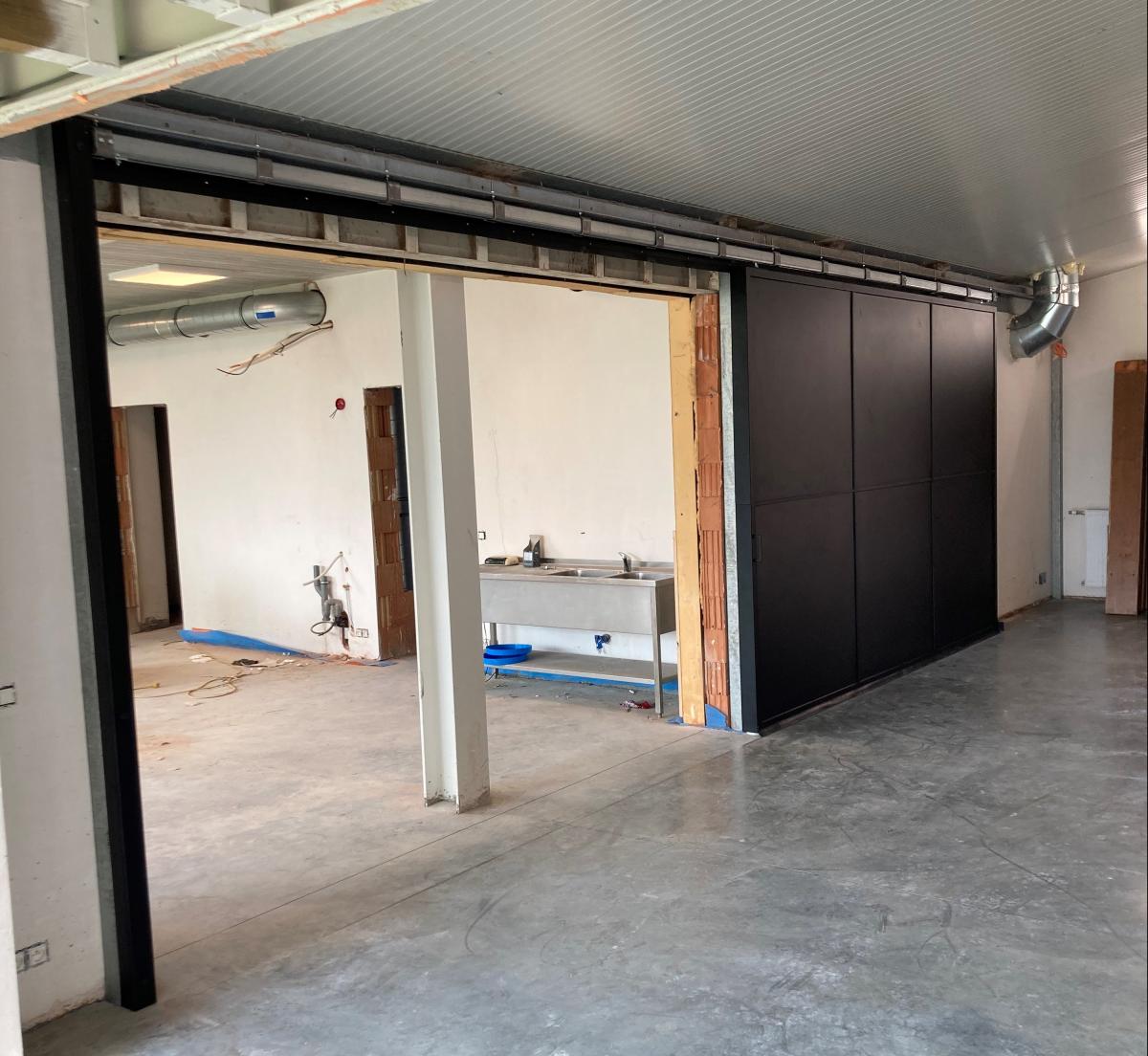 Industrie - Schuifdeur - Geïsoleerd - Slot - Staal gelakt