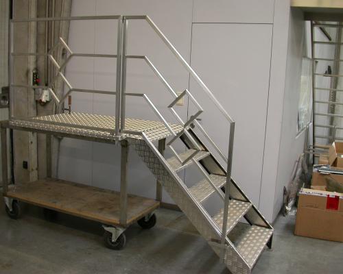 Trappen en platformen - Industriële trap met platform - Inox