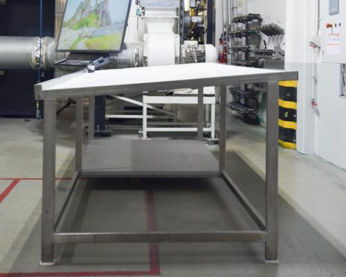 Industrie - Tafel onder hoek - Inox