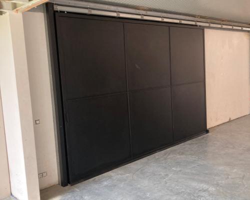 Industrie - Schuifdeur - Geïsoleerd - Slot - Staal gelakt